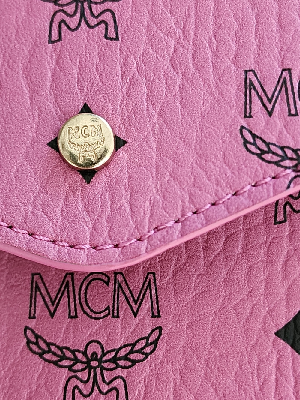 MCM Pink Logo-Print Envelope Wallet with Gold Snap/novelty - Picture 3 of 5
